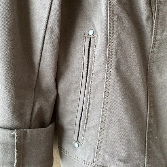 Express - Picture 4 of 8